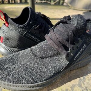 Hardtuned Osaka Apex
Shoes